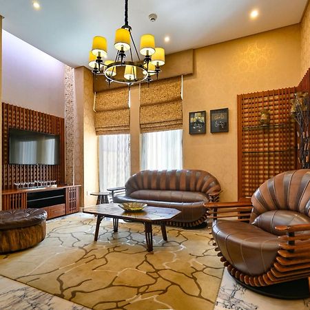 Palavra Resort Manama Eksteriør billede A living room in a house