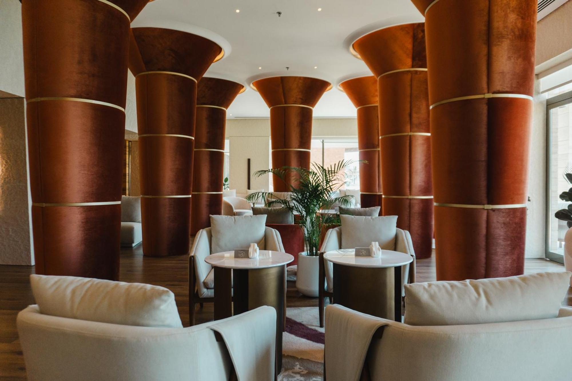 Palavra Resort Manama Eksteriør billede The lobby of the hotel